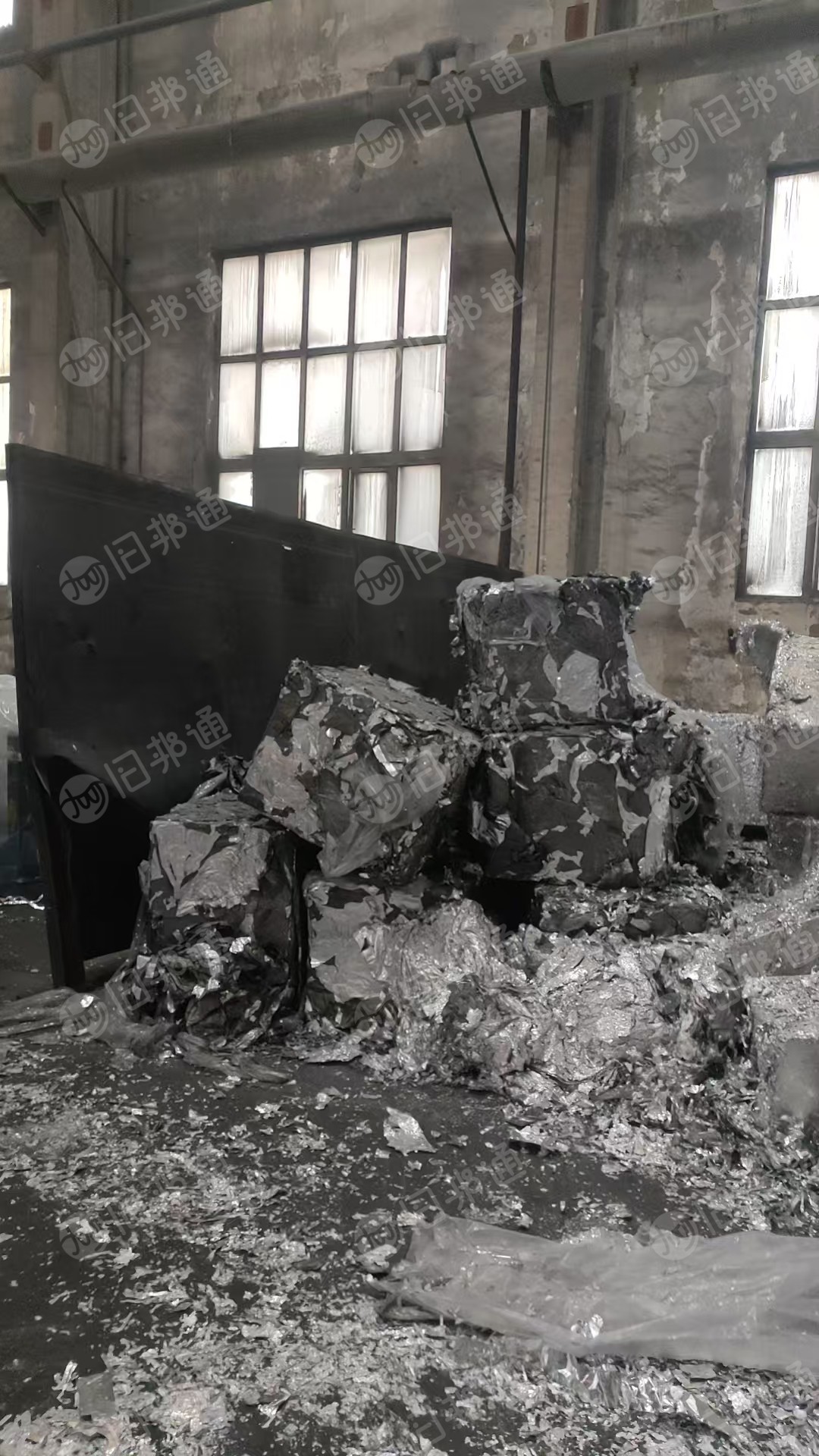 出售涂炭铝箔，每月300吨