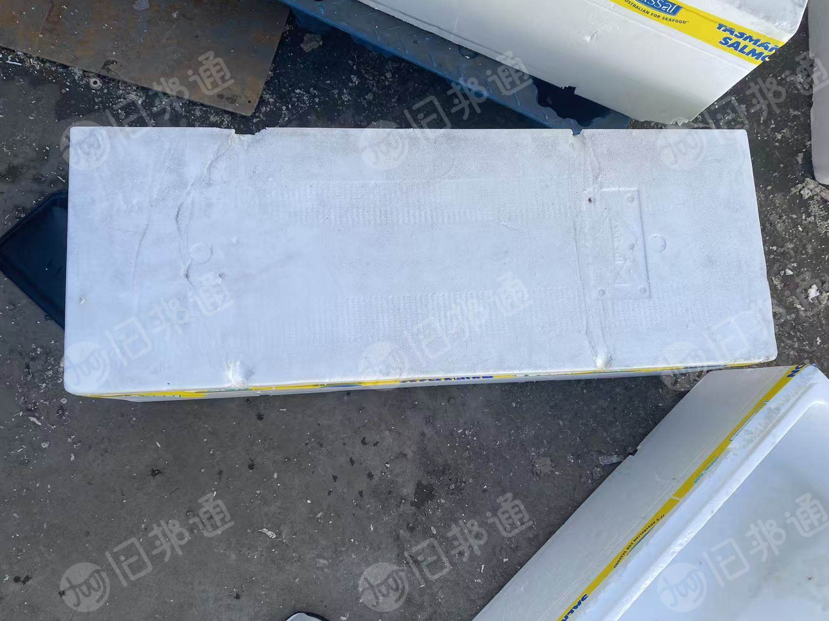 出售泡沫箱废料，装三文鱼下来，月供1万个左右