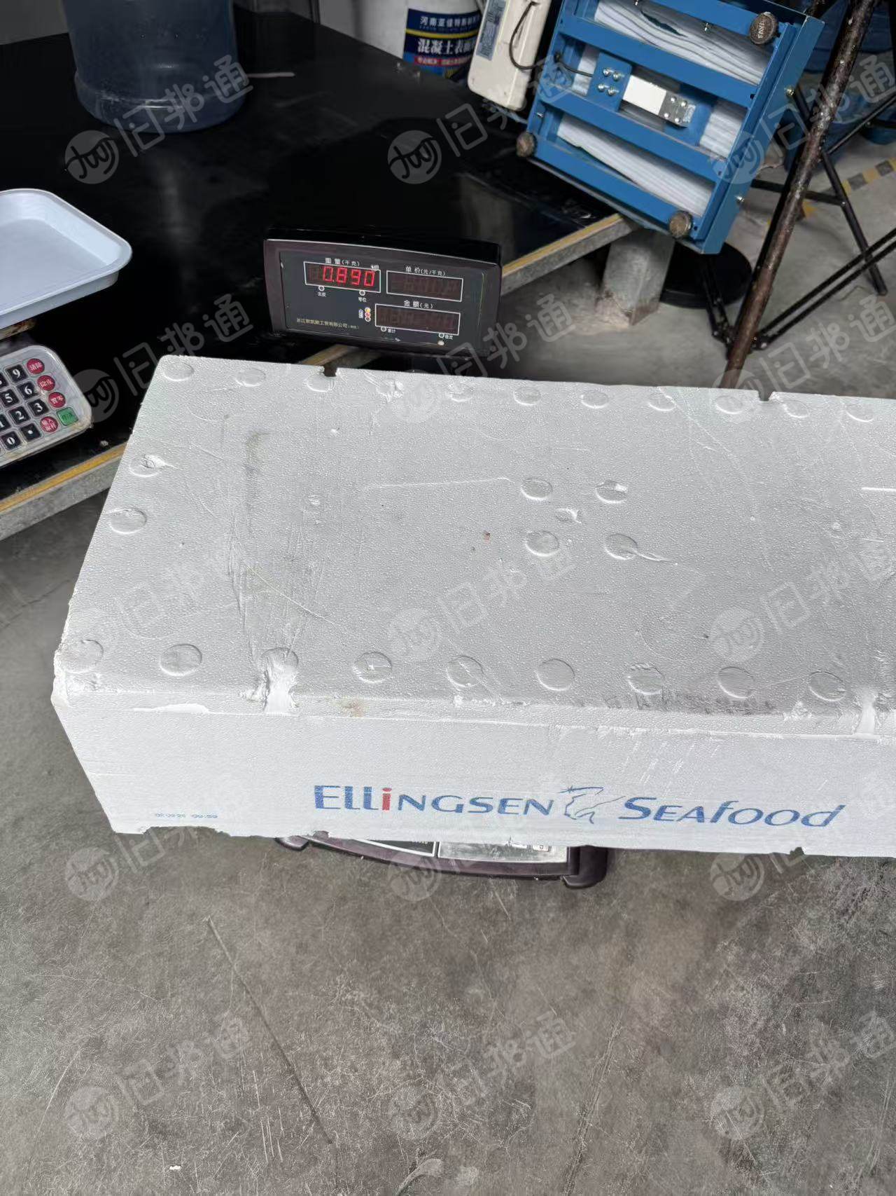 出售泡沫箱废料，装三文鱼下来，月供1万个左右