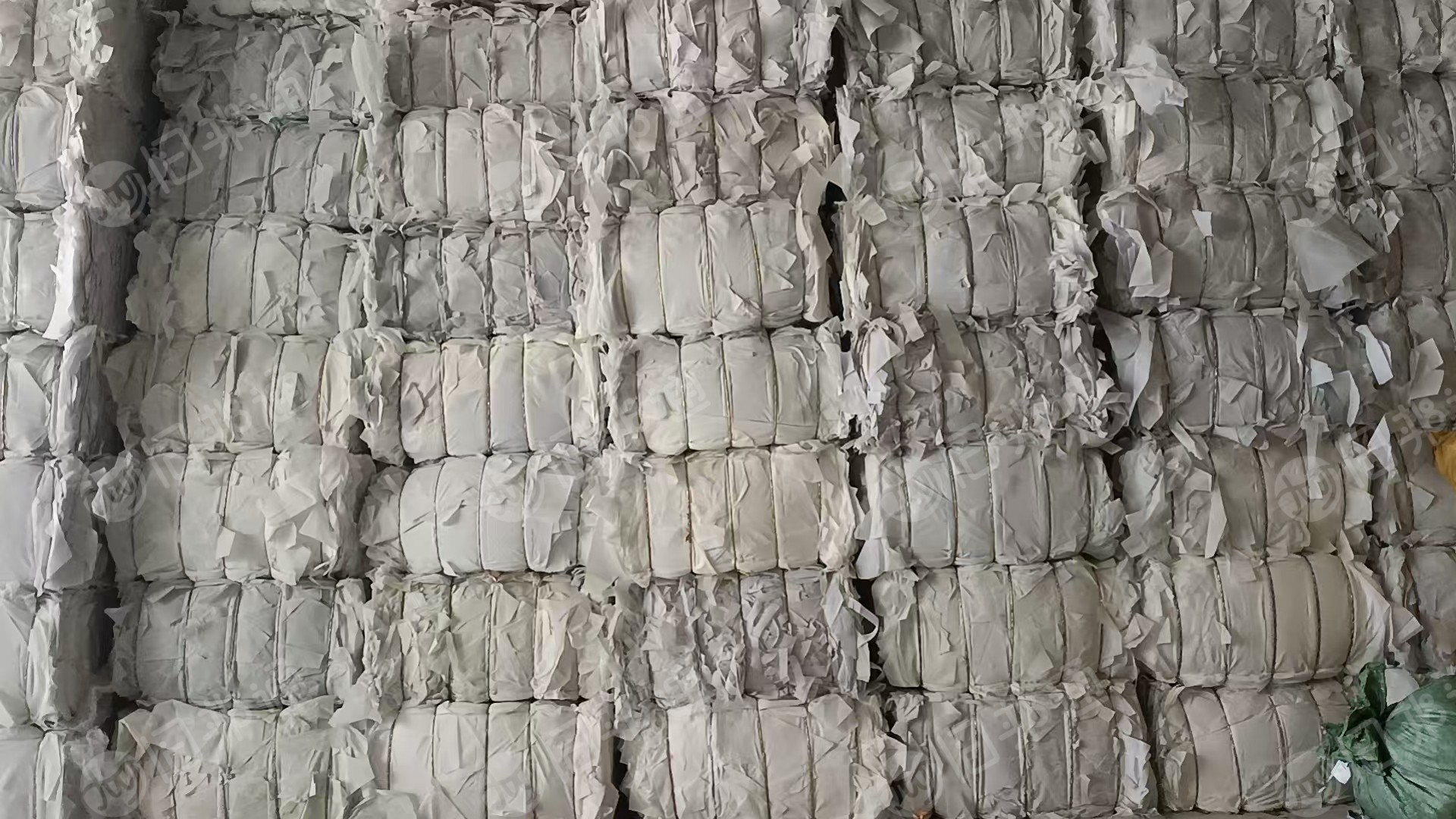 出售白色沉水丙压包料，现货十几吨