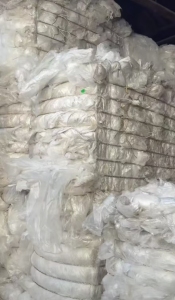 出售水洗缠绕膜废料，水洗粘膜废料