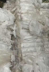 长期出售水洗低压膜废料，每月70-80吨左右