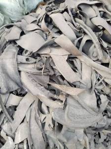 长期出售橡胶边角料，健身器材，哑铃，铃片包胶下脚料