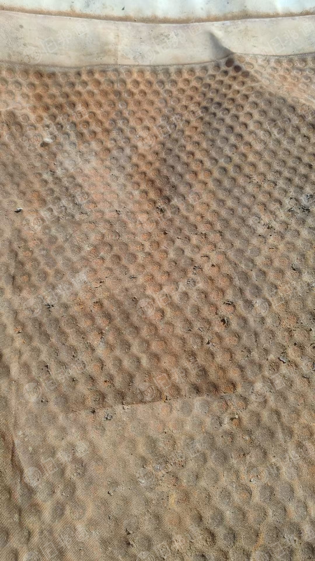 长期出售造纸厂下来的单6尼龙过滤布，尼龙滤布，规格1.7米*1.17的，现货2000张左右