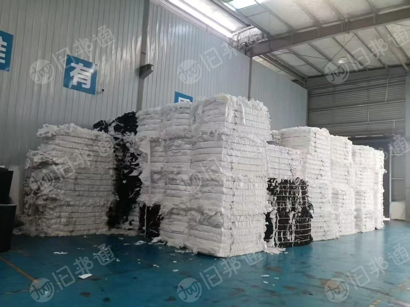 长期出售吸音棉边角料，隔音棉边角料，PP复合PET,月供20-30吨，货在湖北孝感