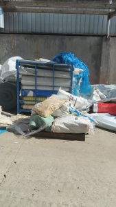 出售pet复合pe卷膜，厚度10多丝，宽幅平均在60-70