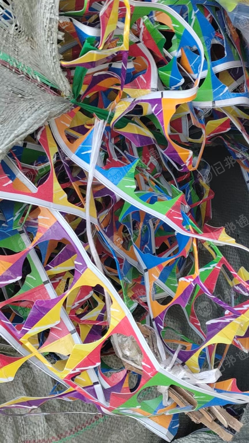 求购pet烫金膜、印花膜，用来打绳子的，月需100吨