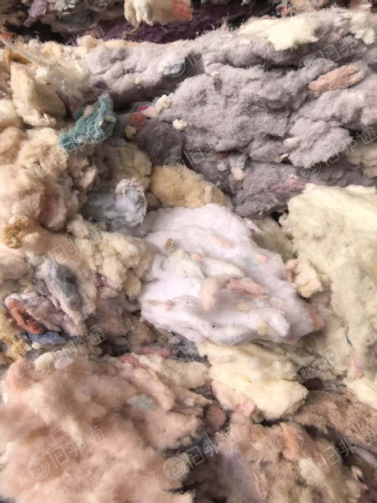 长期出售涤纶花毛，杂色涤纶毛毛料，磨毛料，不含水分，现货有9.6米一车，货在江苏宿迁