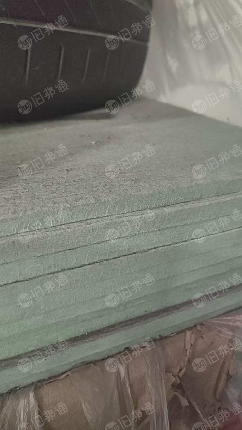 出售库存吸音板，隔音板，有三四种颜色，3*1.5米规格，现货有200多张，货在广东东莞