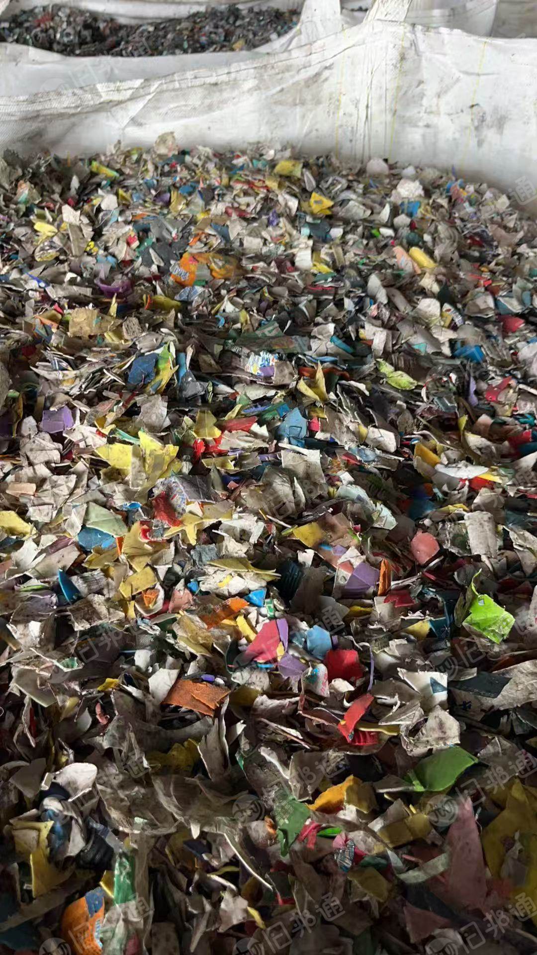 出售花乙破碎料，干破的，现货一挂车