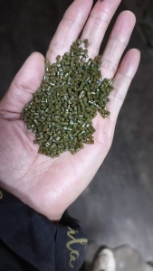 出售一级高压颗粒，花高压颗粒，过100目，月供200吨