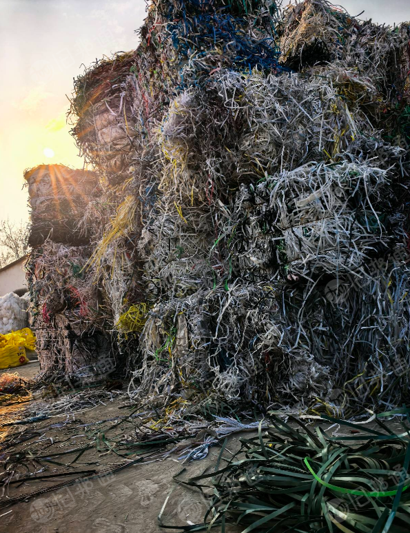 出售PP打包带破碎料，月供上百吨