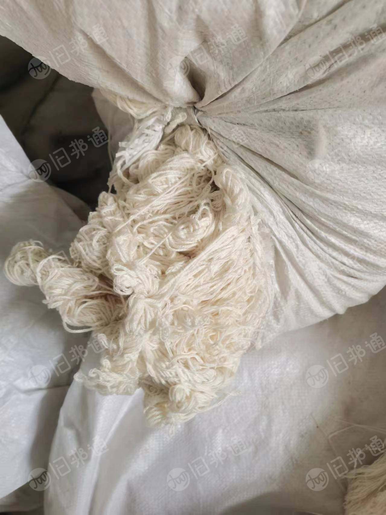 长期出售涤棉混纺回丝，涤棉回丝，现货9.6米一车