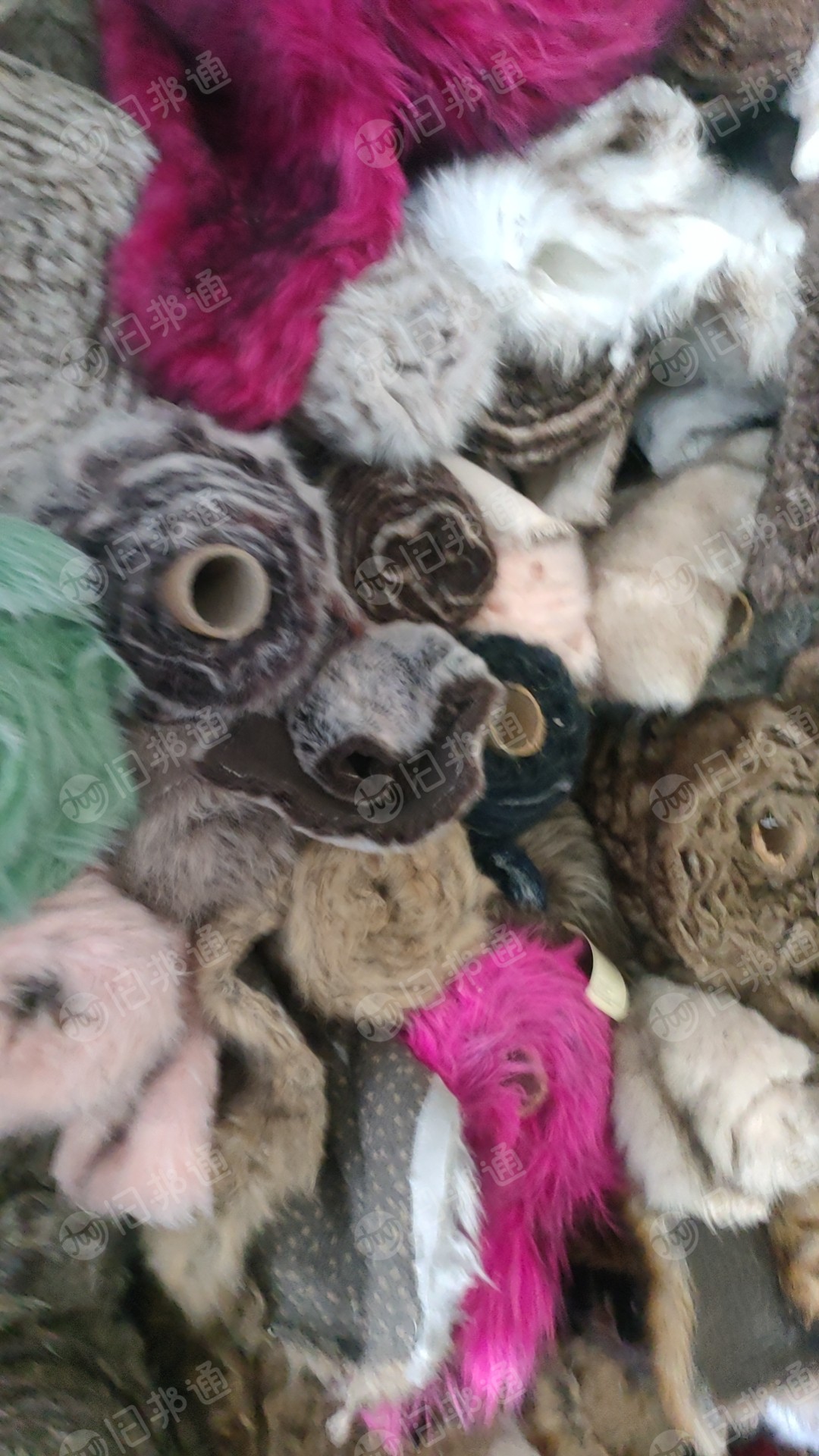 出售真毛卷材，有狗毛，老鼠毛，可以做毛领毛条用，现货50吨