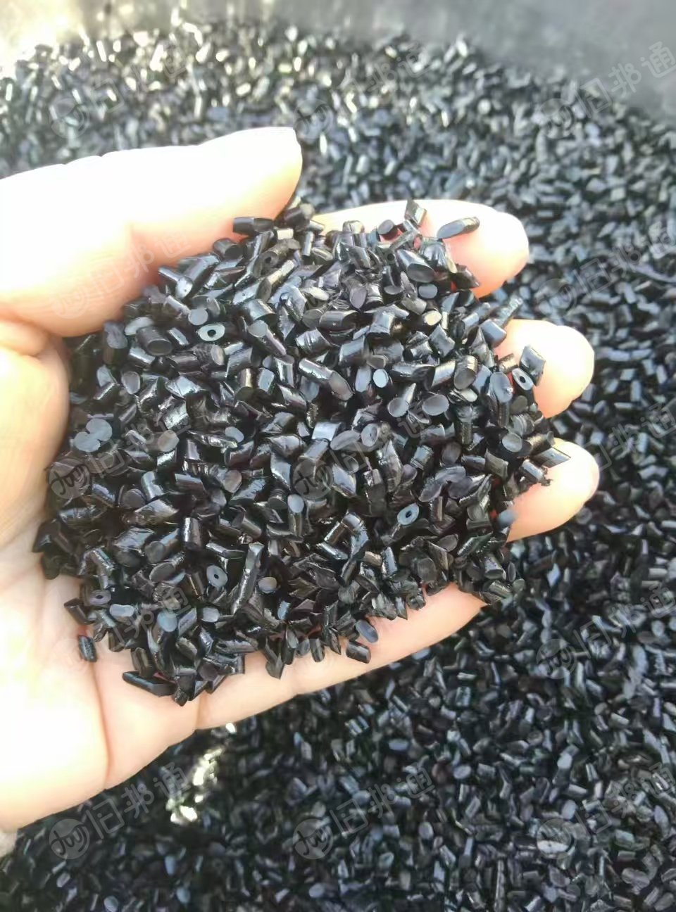 出售高压颗粒，0灰分，可代替色母粒用