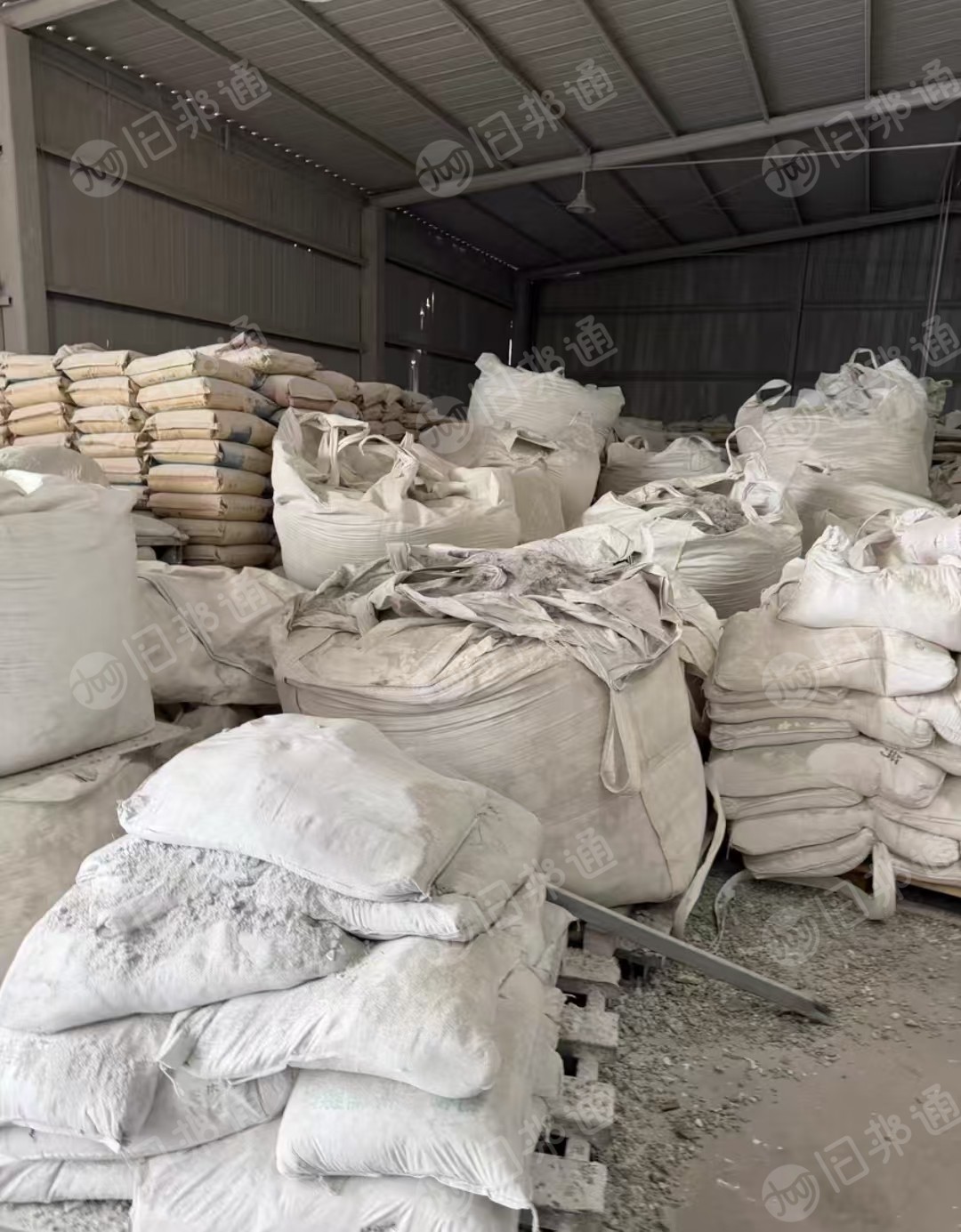 出售一批pvc扫地料，开槽灰，现货20吨左右