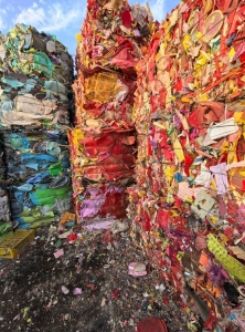 长期出售分色丙压块，现货一挂车