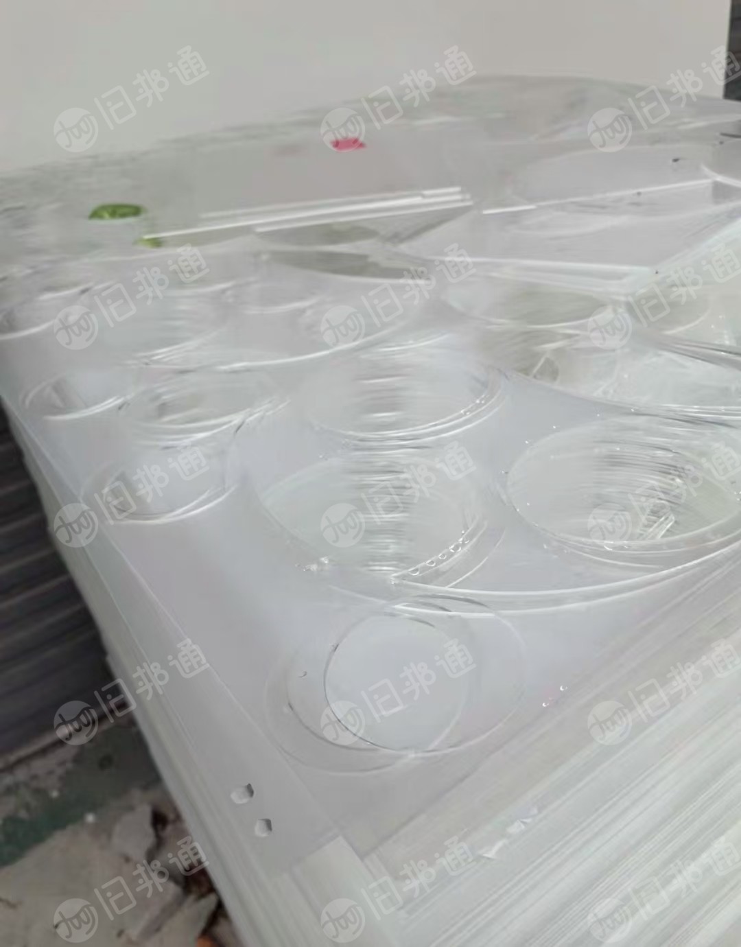 长期出售灯泡厂下来的亚克力边角料