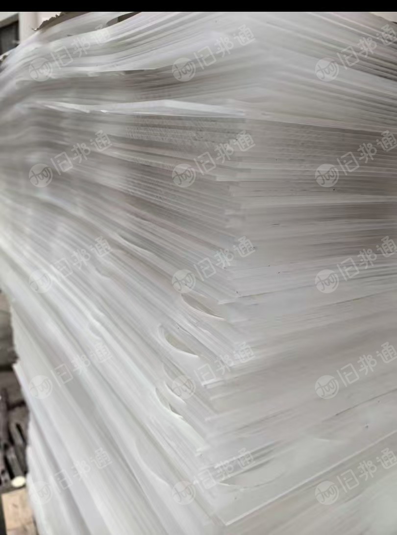 长期出售灯泡厂下来的亚克力边角料