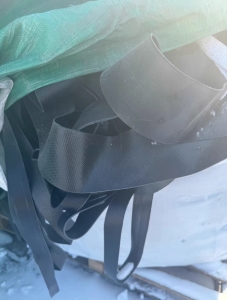 长期出售pvc涂刮线下来的边角料，现货10多吨