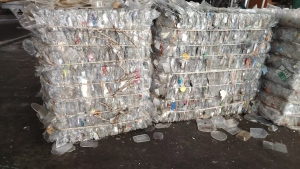 求购PET餐盒压块，长期大量收，自己破碎的