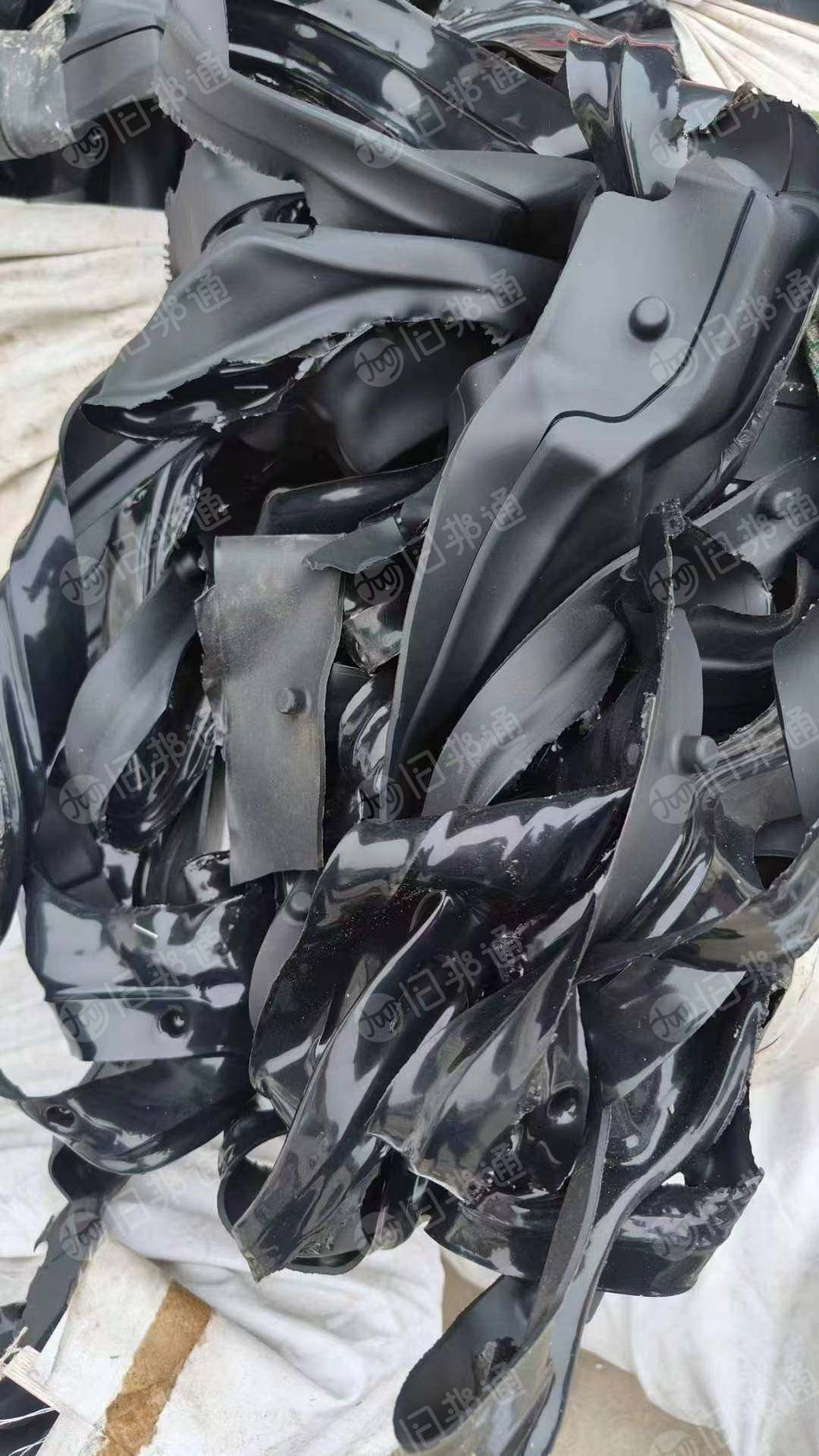 求购PVC汽车内饰料，要搪塑皮子，长期收，用来造粒的