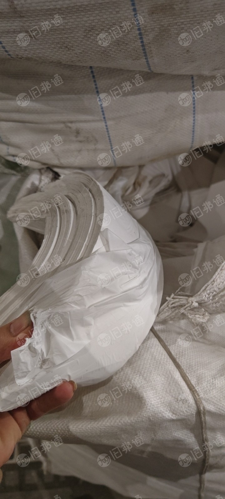 回收高压乳白透气膜废料，乳白流延透气膜