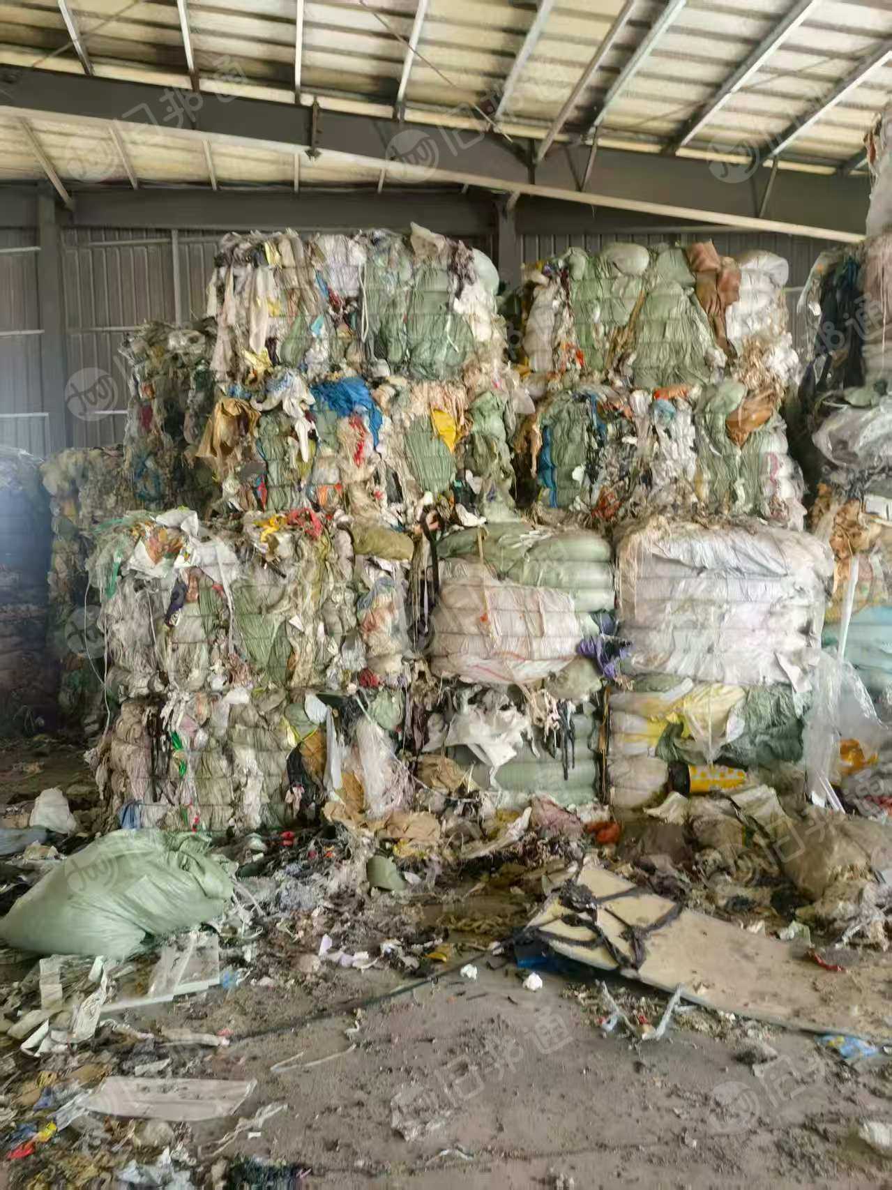 长期大量出售废纺料，黑料，燃烧料，月供几千吨，货在广东汕头