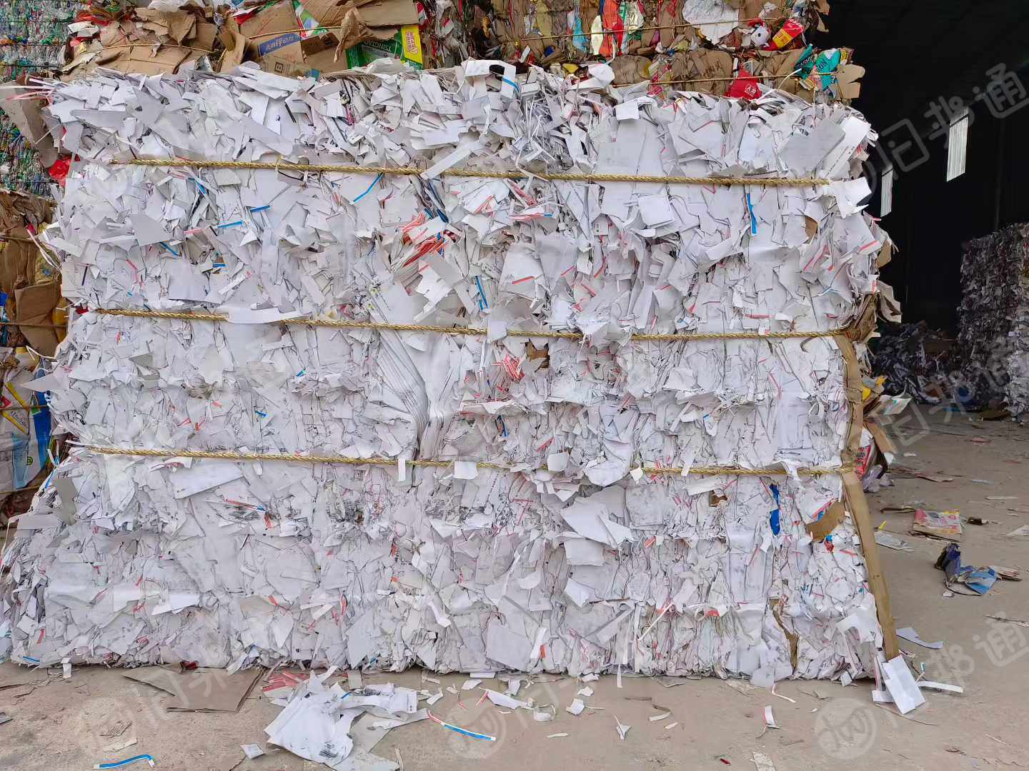 长期出售小花卡纸边角料