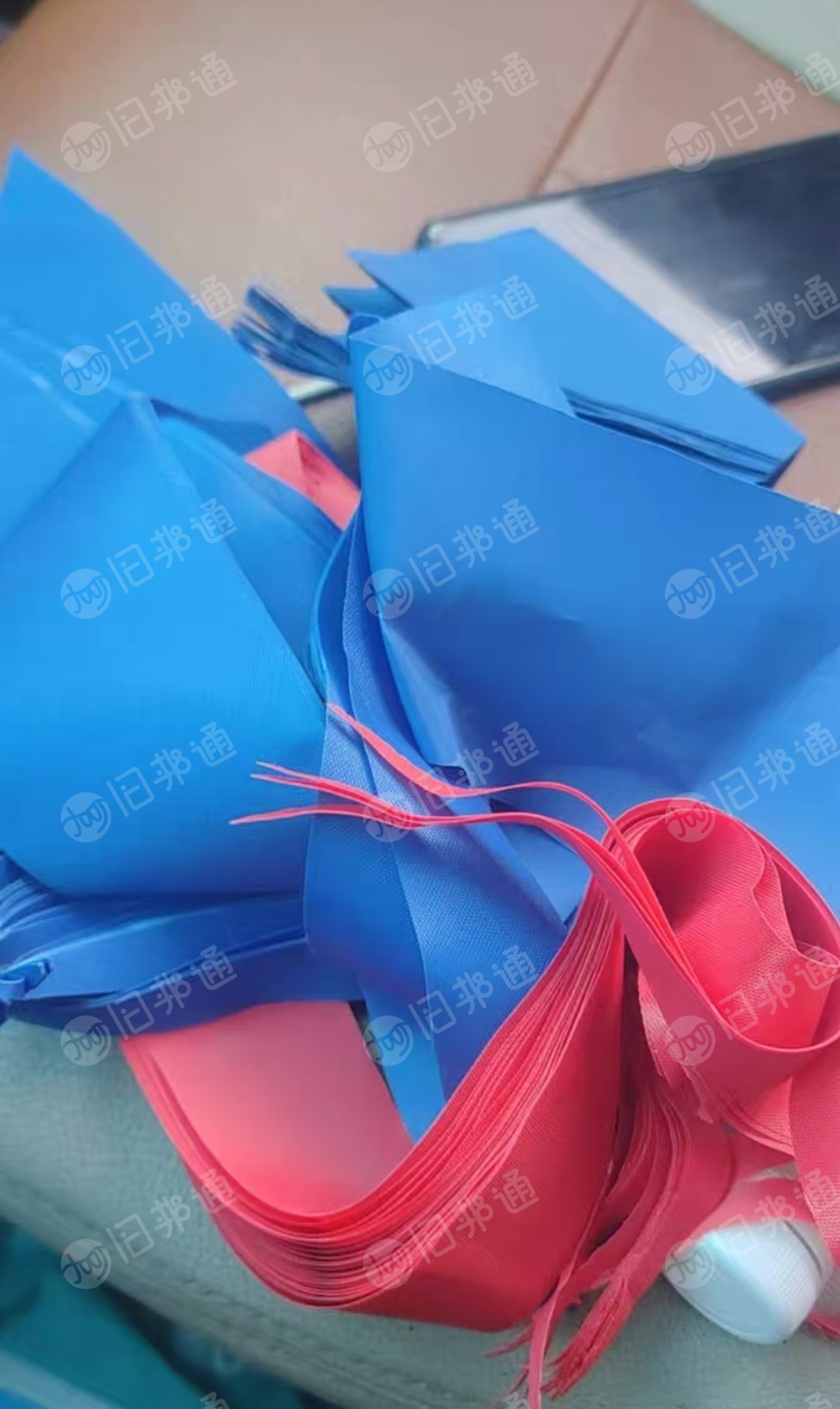 长期出售pvc篷布边角料，干净无杂质