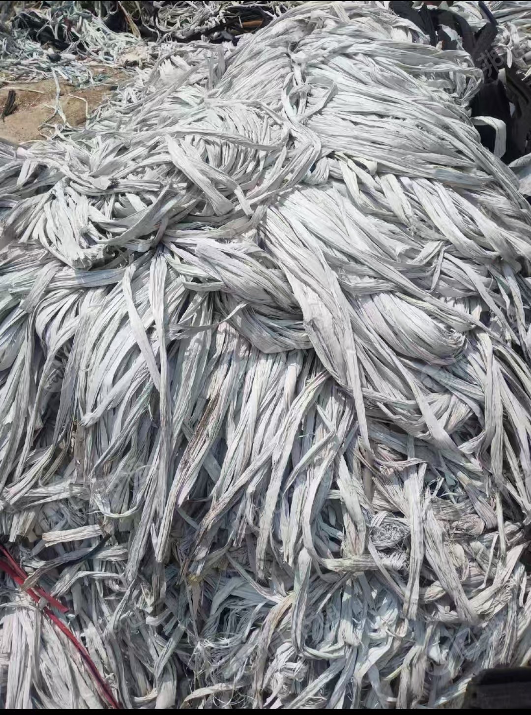 长期出售pp电缆填充绳废料，月供400吨