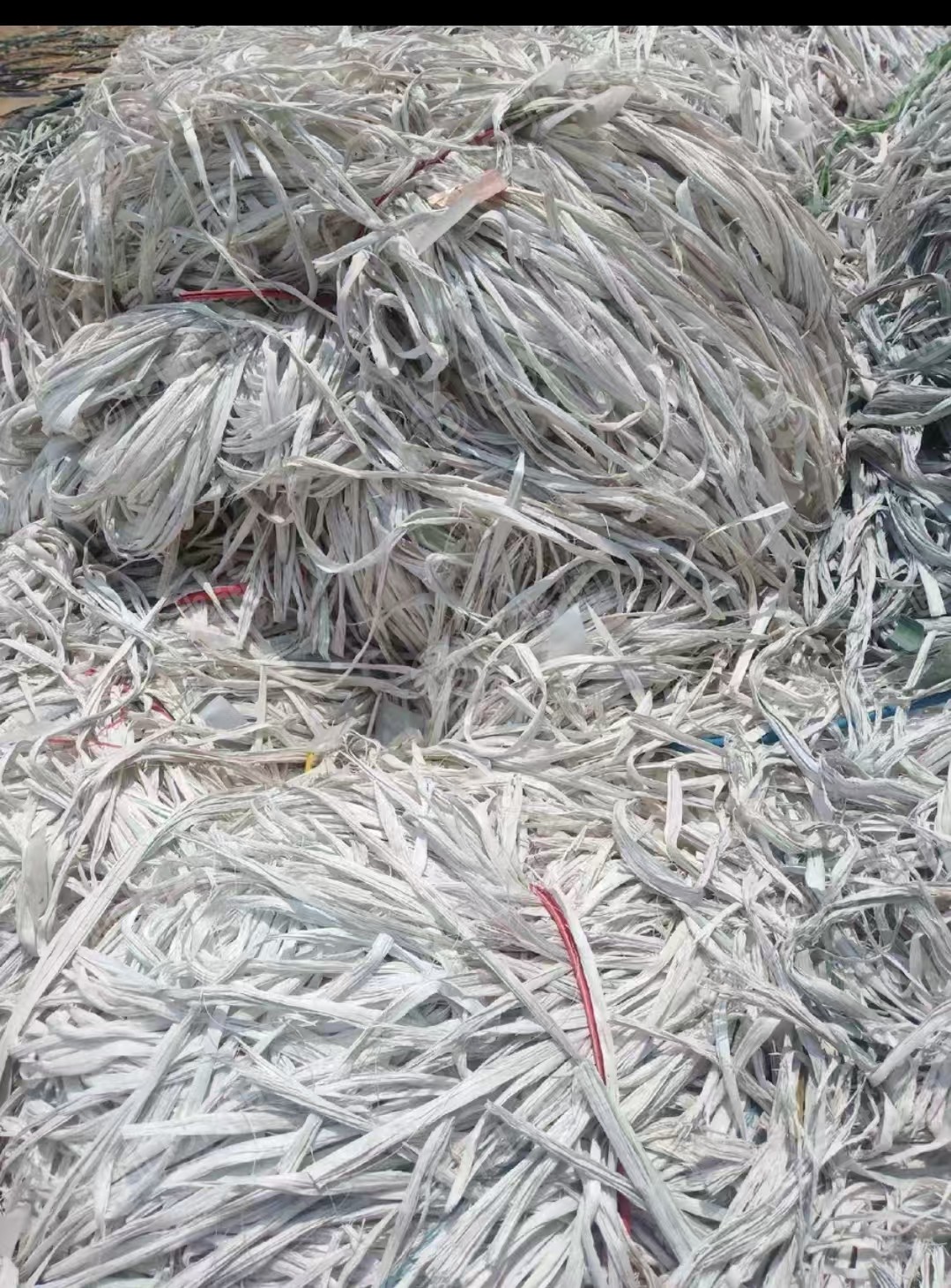 长期出售pp电缆填充绳废料，月供400吨