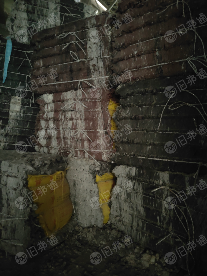 出售PVC毛毛料，燃烧料，月供上千吨