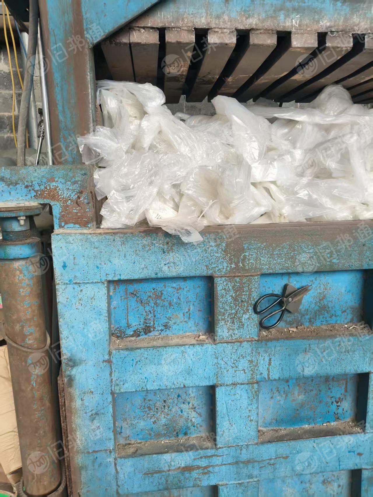 出售服装膜，现货30几吨，