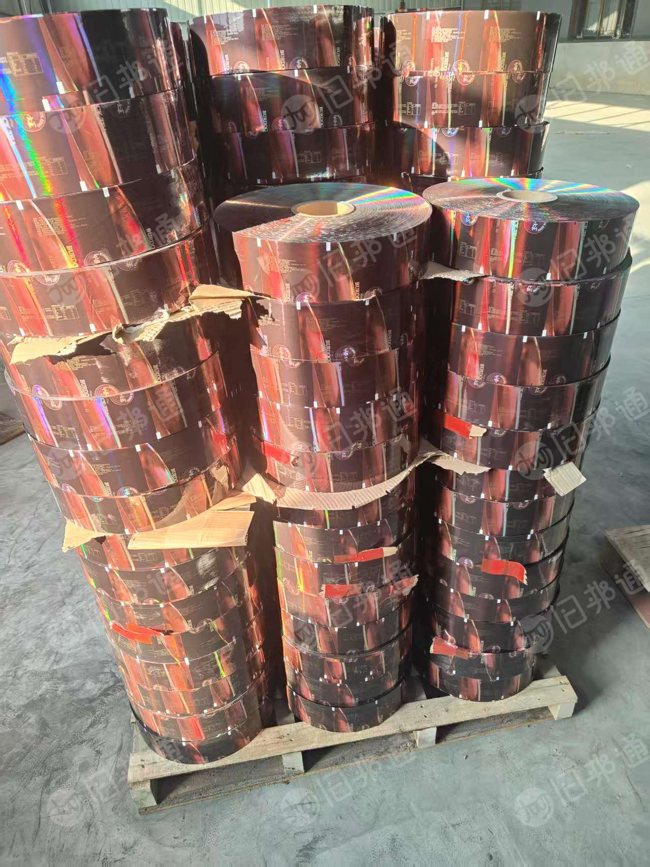 求购PET印花膜废料，做食品外包装，需求量几十吨