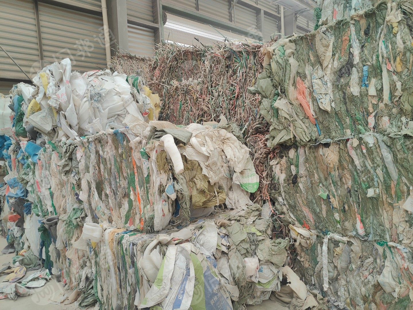 出售建筑垃圾膜，现货两三百吨