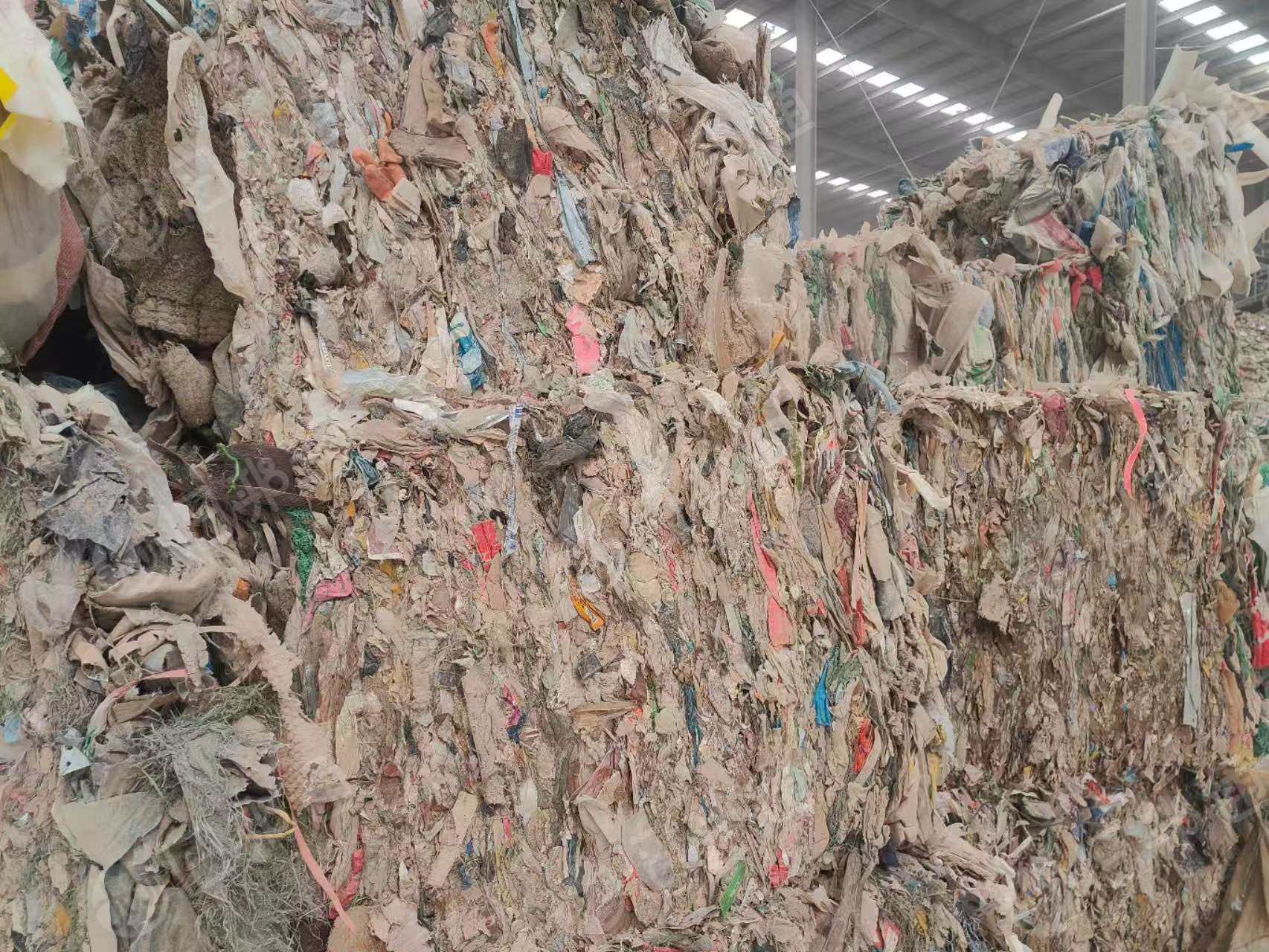 出售建筑垃圾膜，现货两三百吨