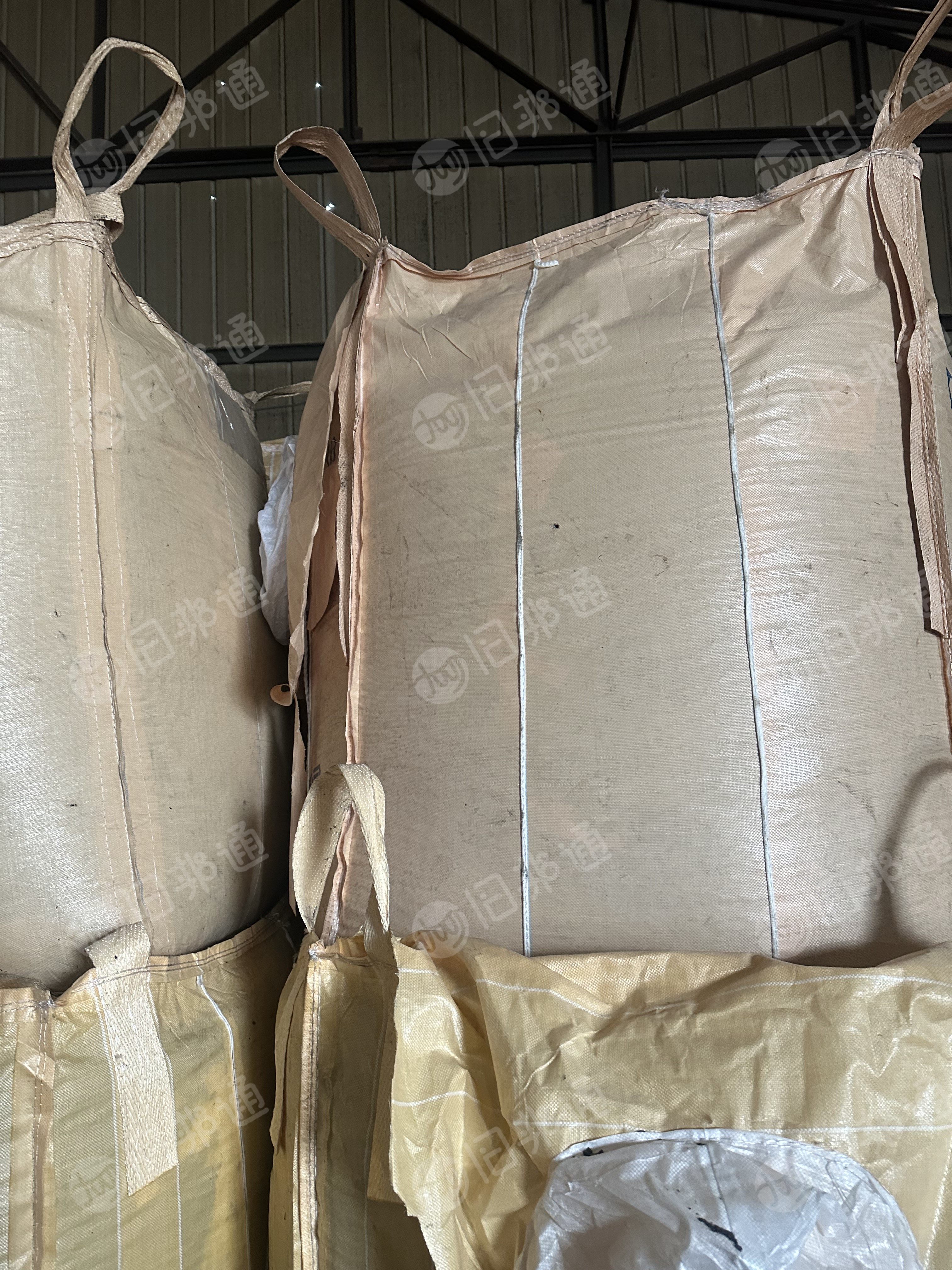 出售比亚迪内饰水口料