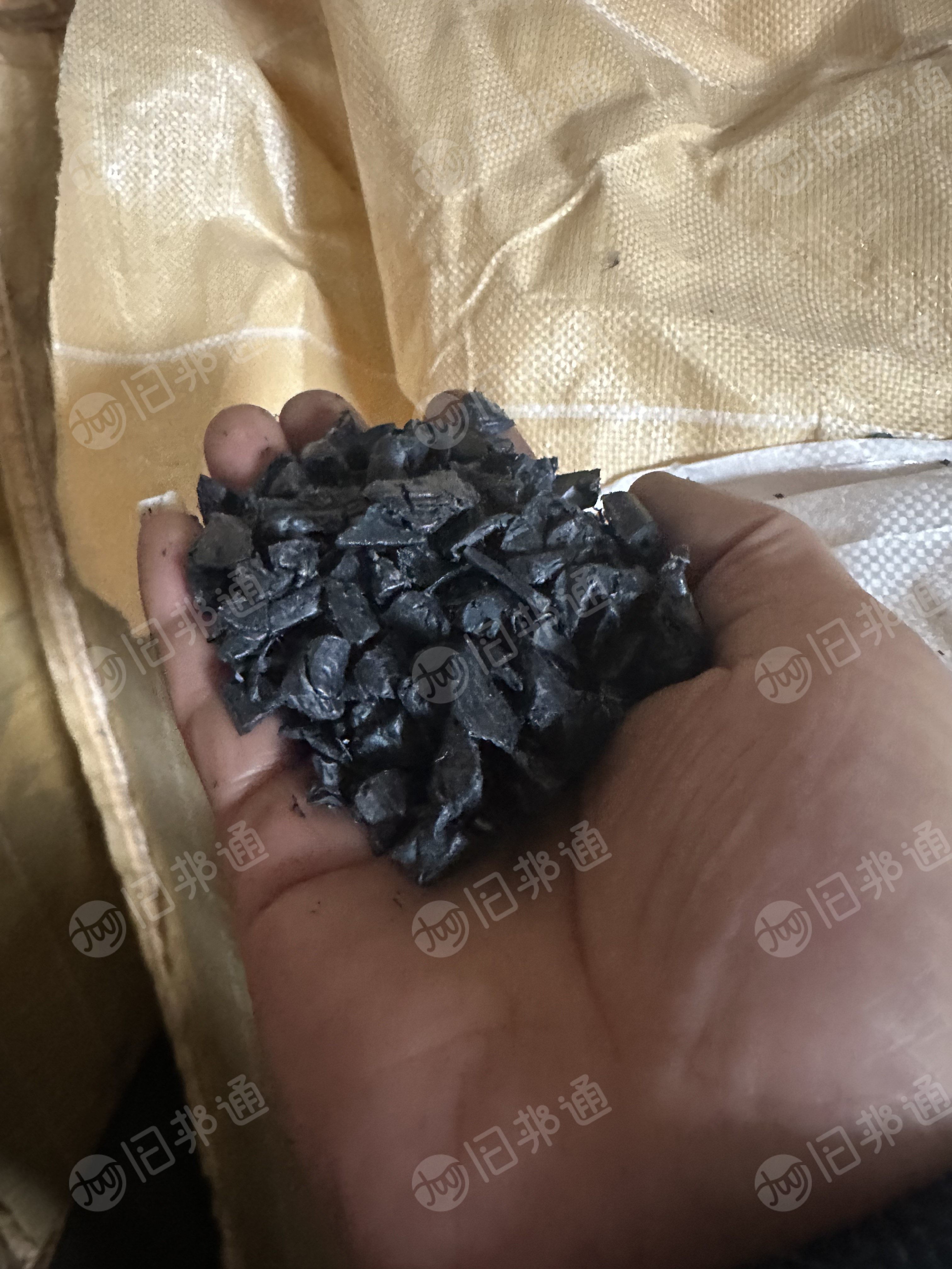 出售比亚迪内饰水口料