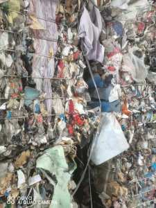 长期出售燃烧料，黑料，废布料，毛毛料，20%工业废料一起的燃烧料