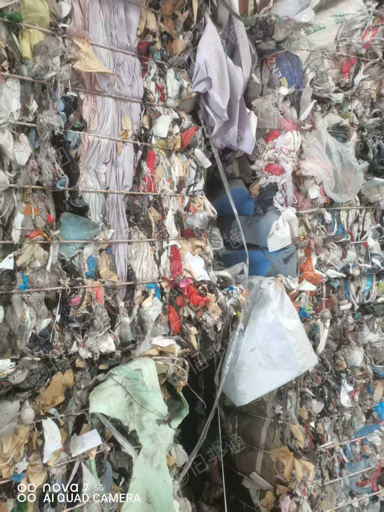 长期出售燃烧料，黑料，废布料，毛毛料，20%工业废料一起的燃烧料