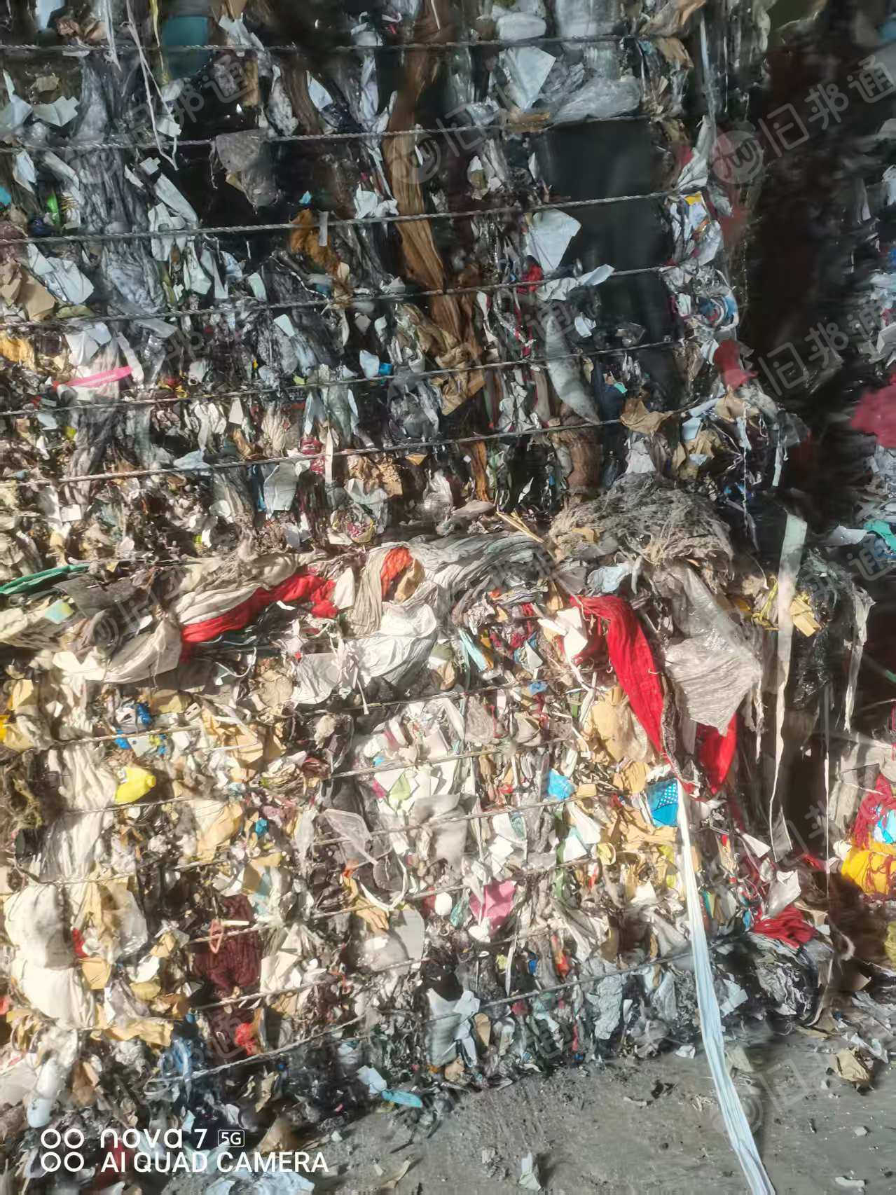 长期出售燃烧料，黑料，废布料，毛毛料，20%工业废料一起的燃烧料