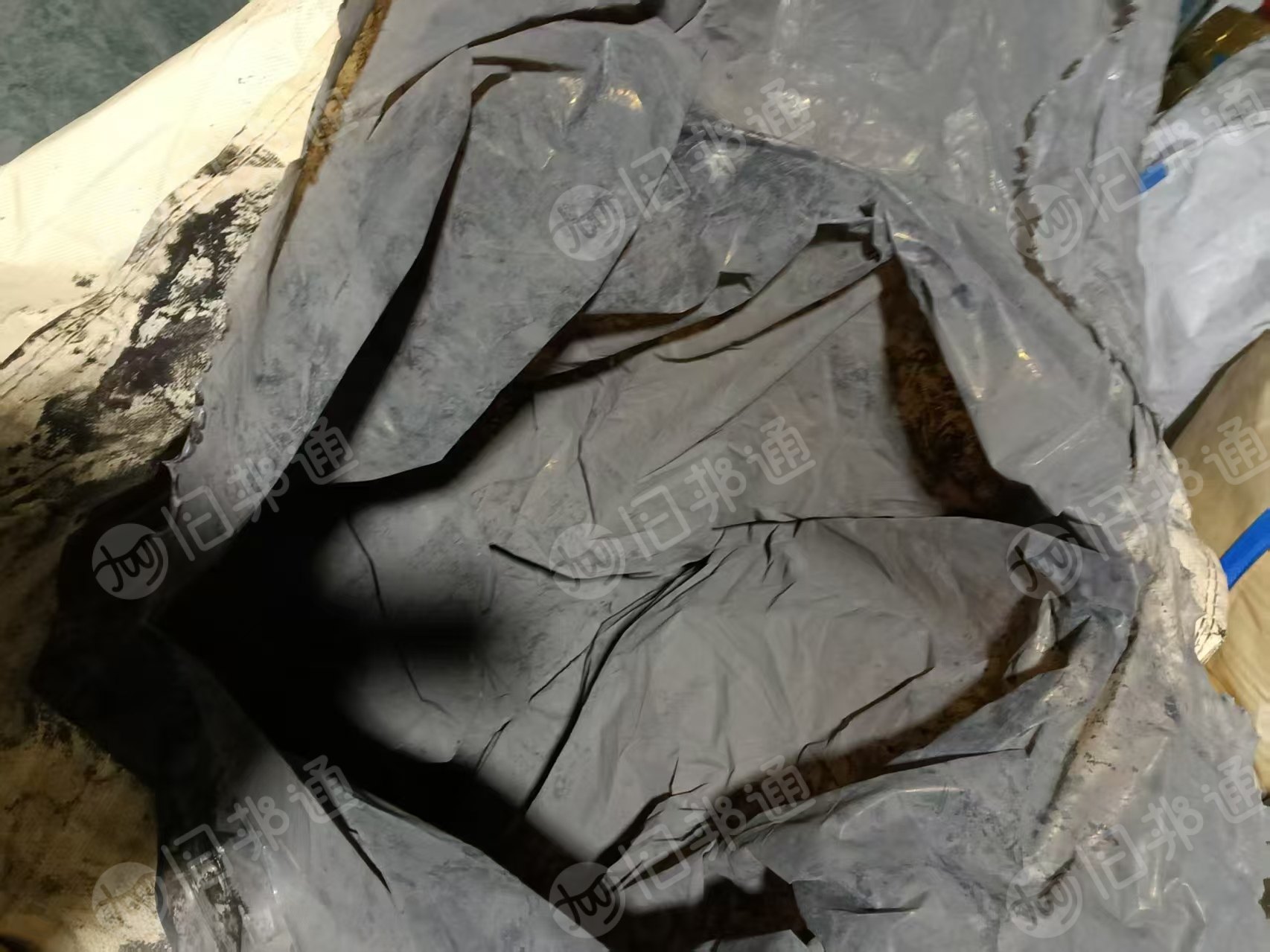 出售电池吨包废料含内衬，装磷酸铁锂下来的