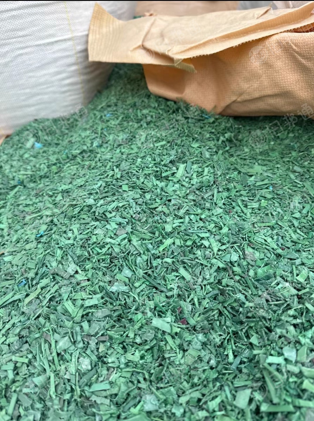 出售pet打包带破碎料，现货30吨，可做填充，造粒，再生料用