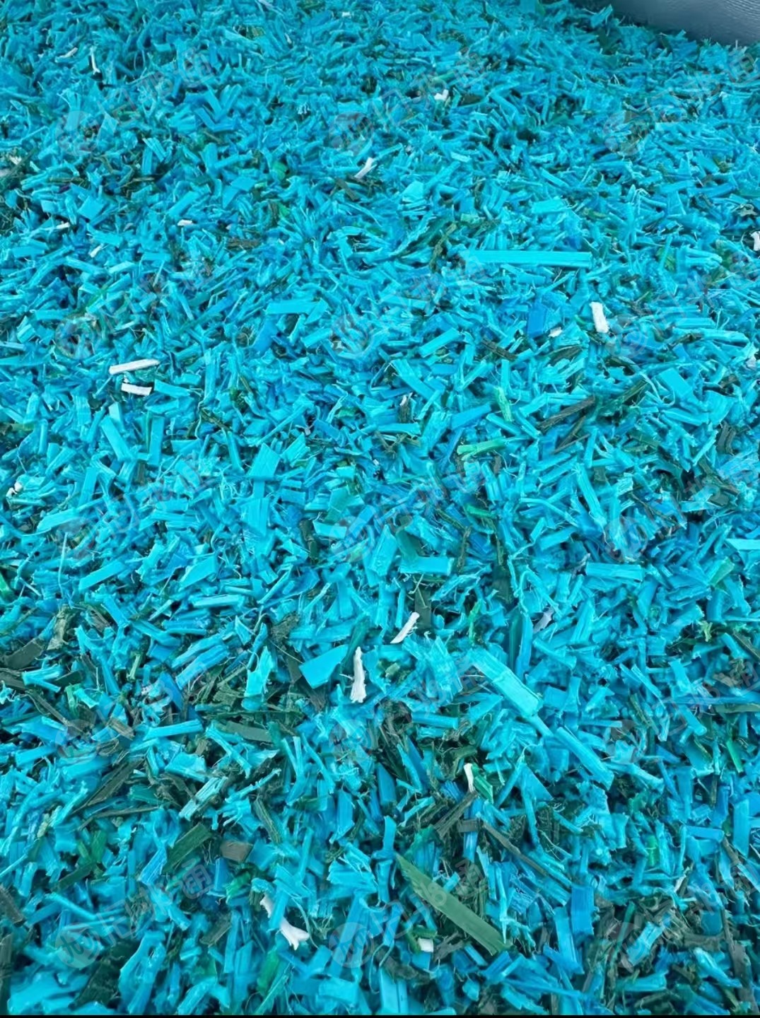 出售pet打包带破碎料，现货30吨，可做填充，造粒，再生料用