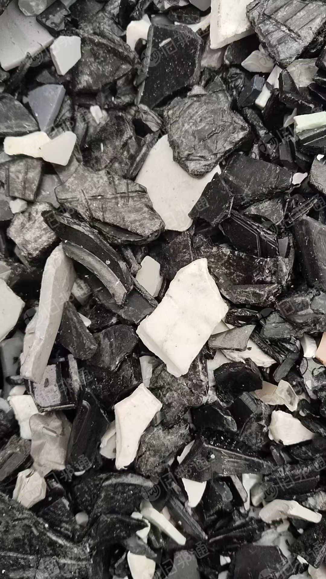长期出售pc灯芯破碎料，黑白混合，现货10多吨