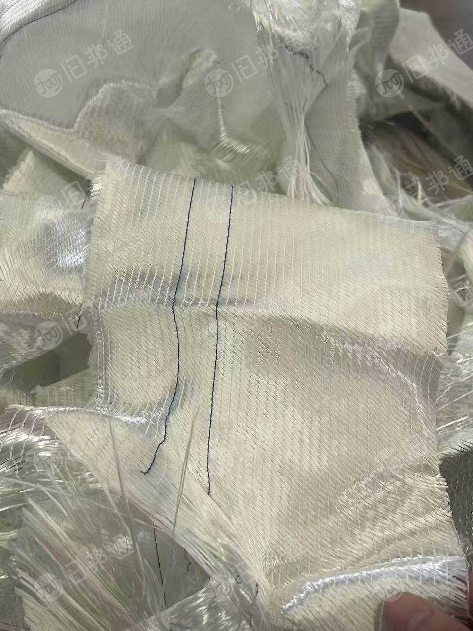 出售玻璃纤维废丝，玻璃纤维废布，玻纤，现货有100多吨，货在江苏苏州