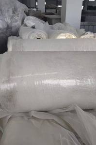 出售玻璃钢厂下来的PP膜废料，基本是卷筒的，现货8吨左右