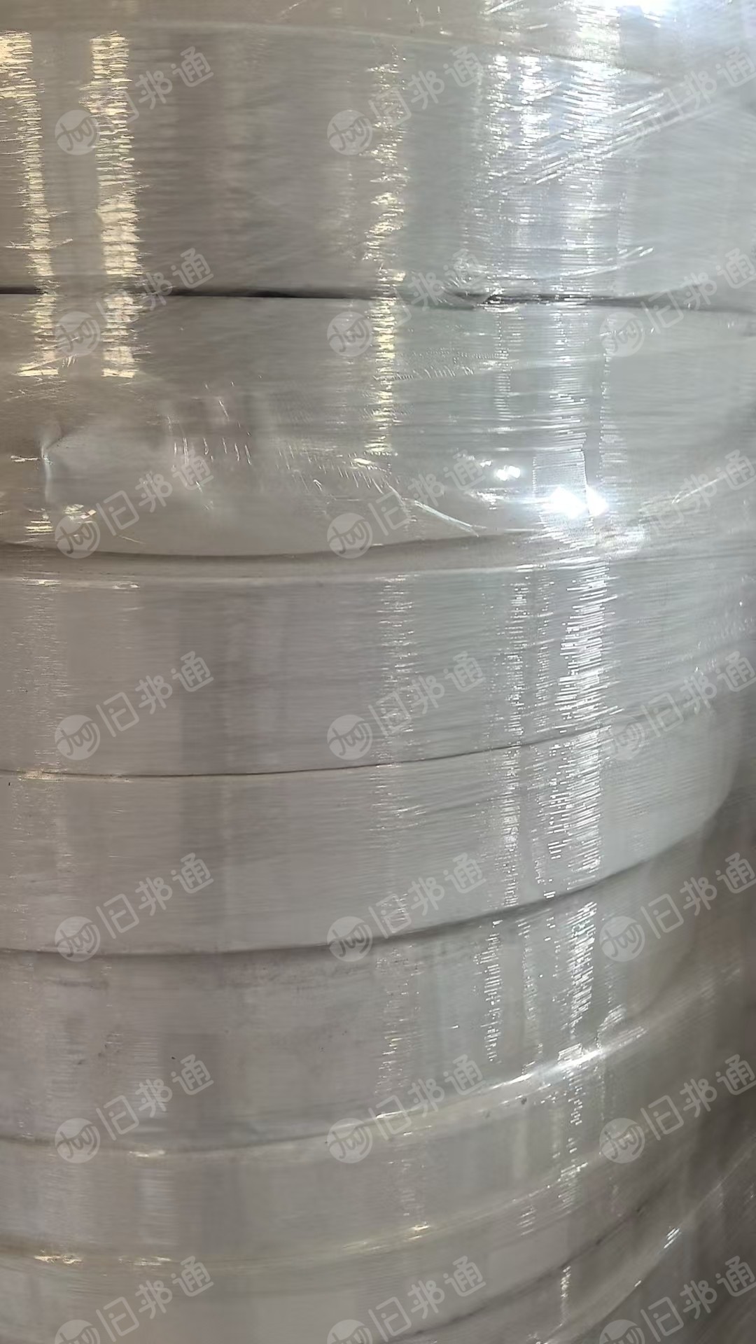 出售没印刷的卷筒不干胶纸，幅宽3-7公分