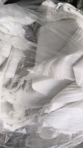 长期出售白色涤纶水刺无纺布，涤纶无纺布边角料，涤纶无纺布，现货6.8米一车